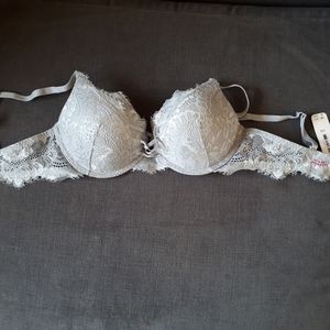 34B BNWT LaSenza Bra